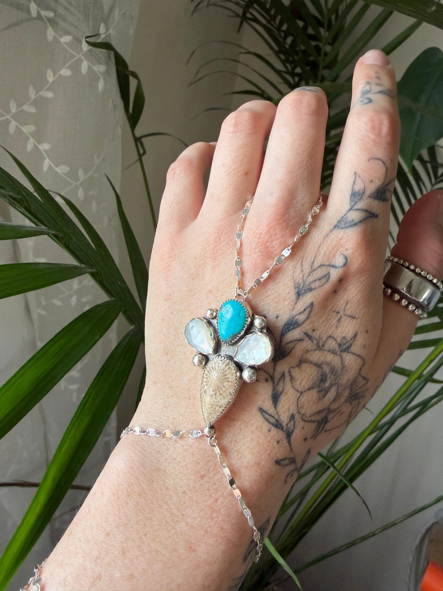 Coastal Handchain