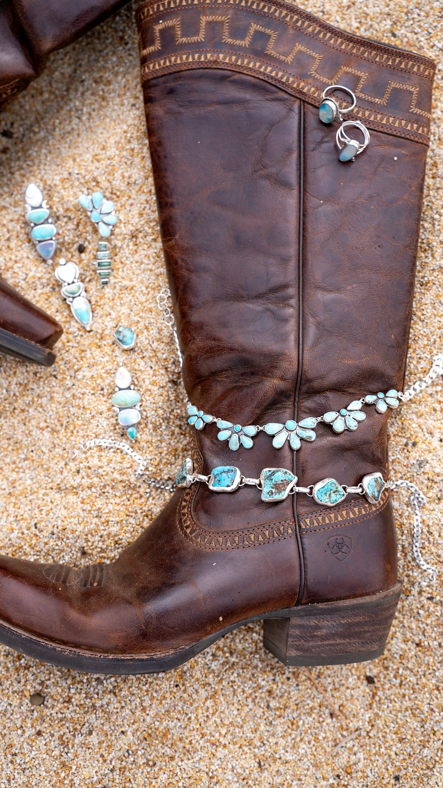 shop western moon