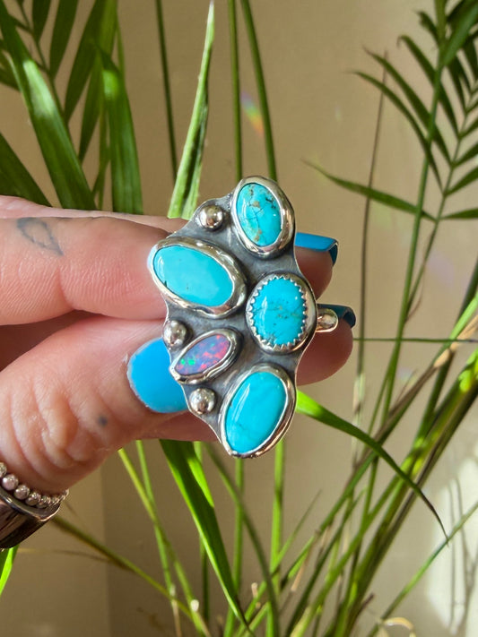 Coastal Flower size 8.75
