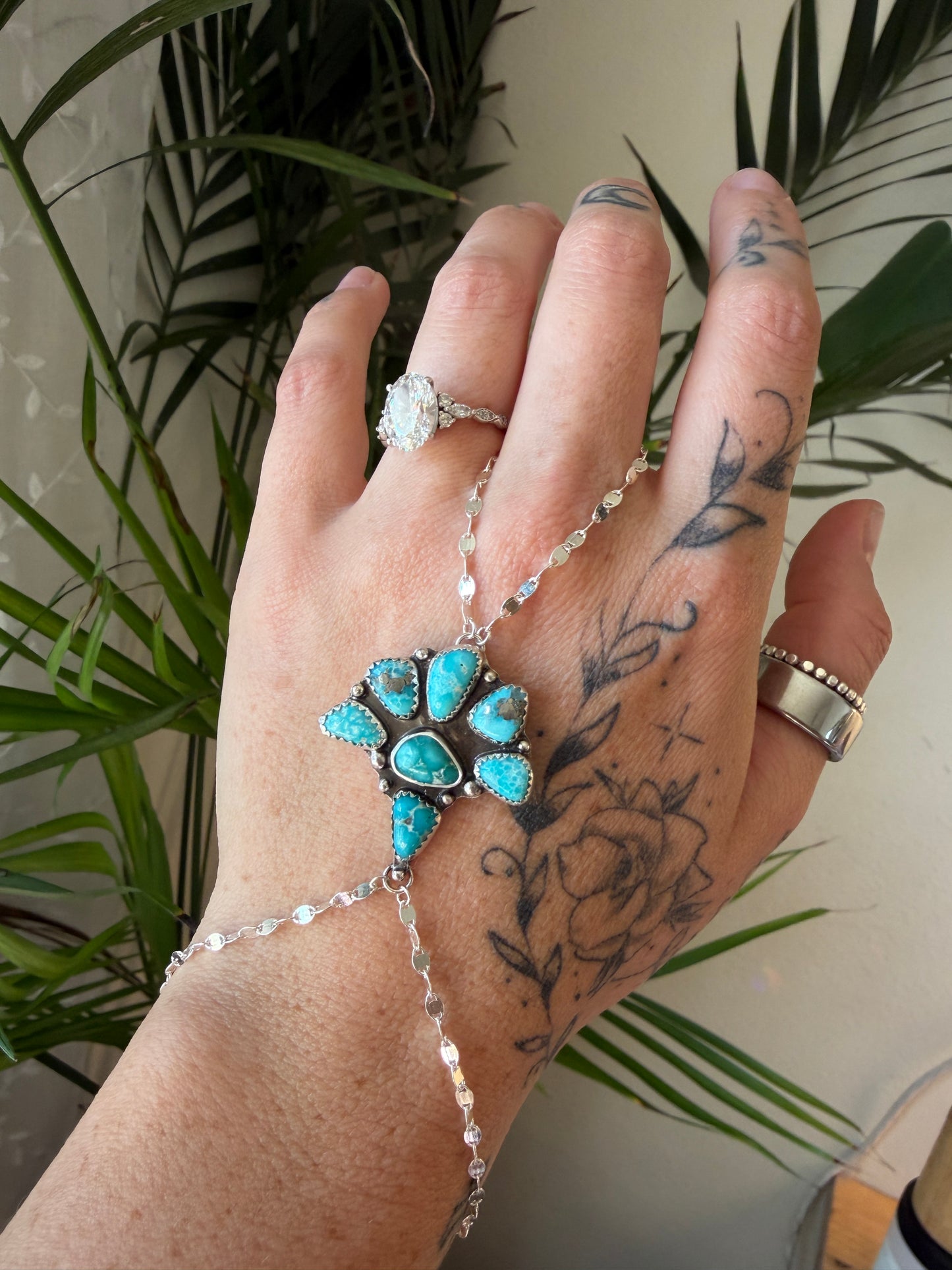 White water turquoise handchain