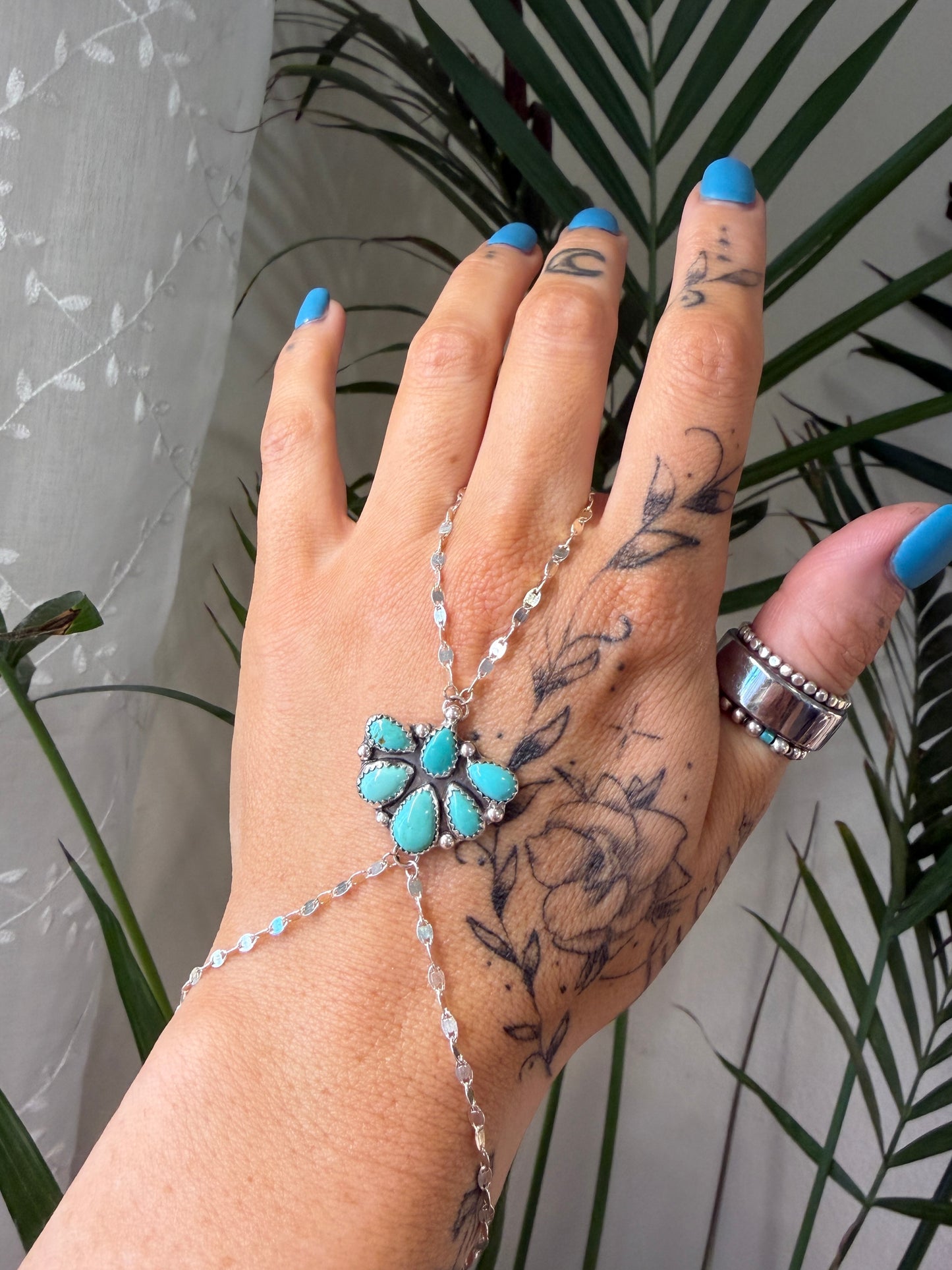 Coastal hand chain