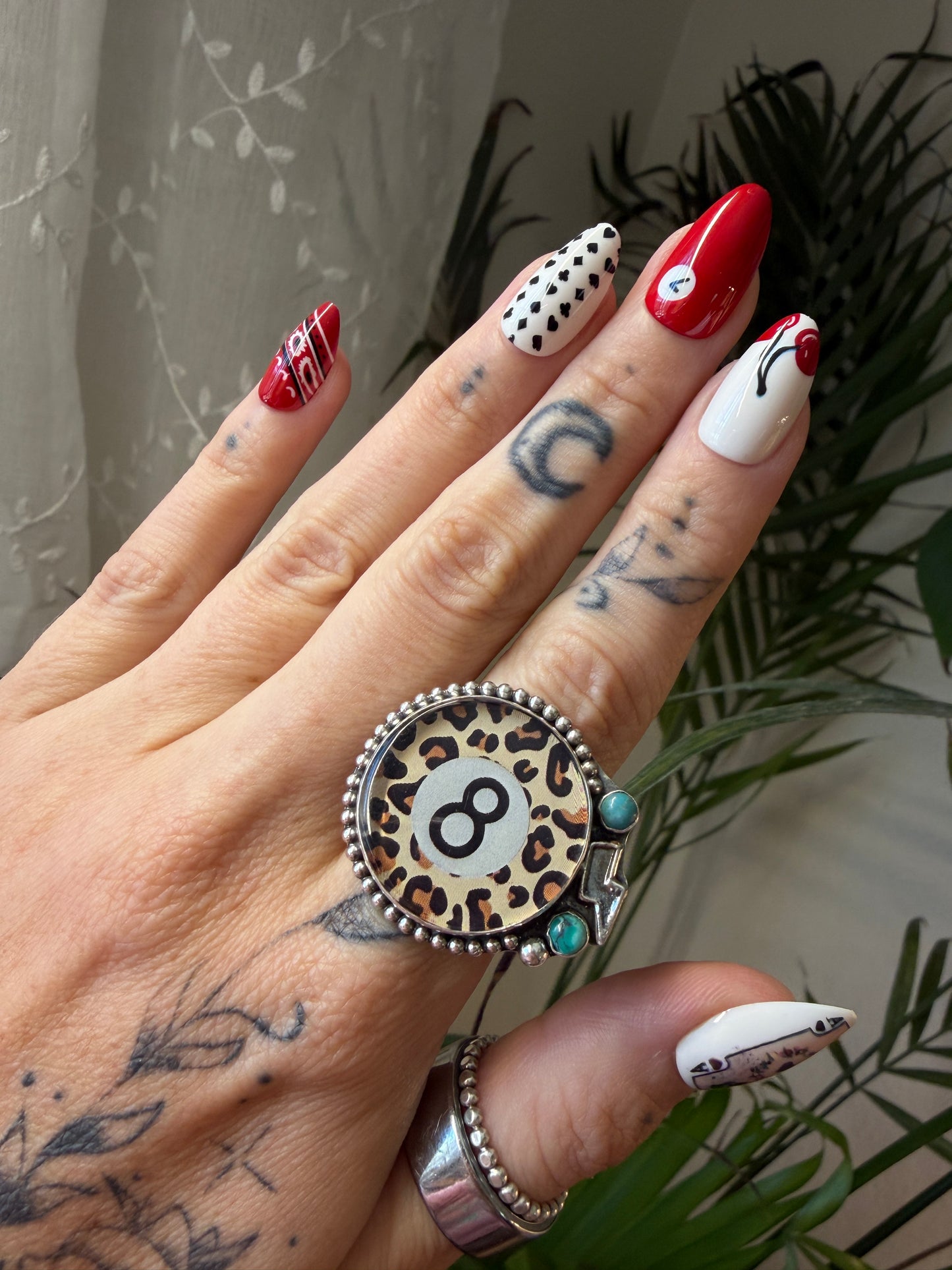 Leopard & turquoise 8 ball size 6.75