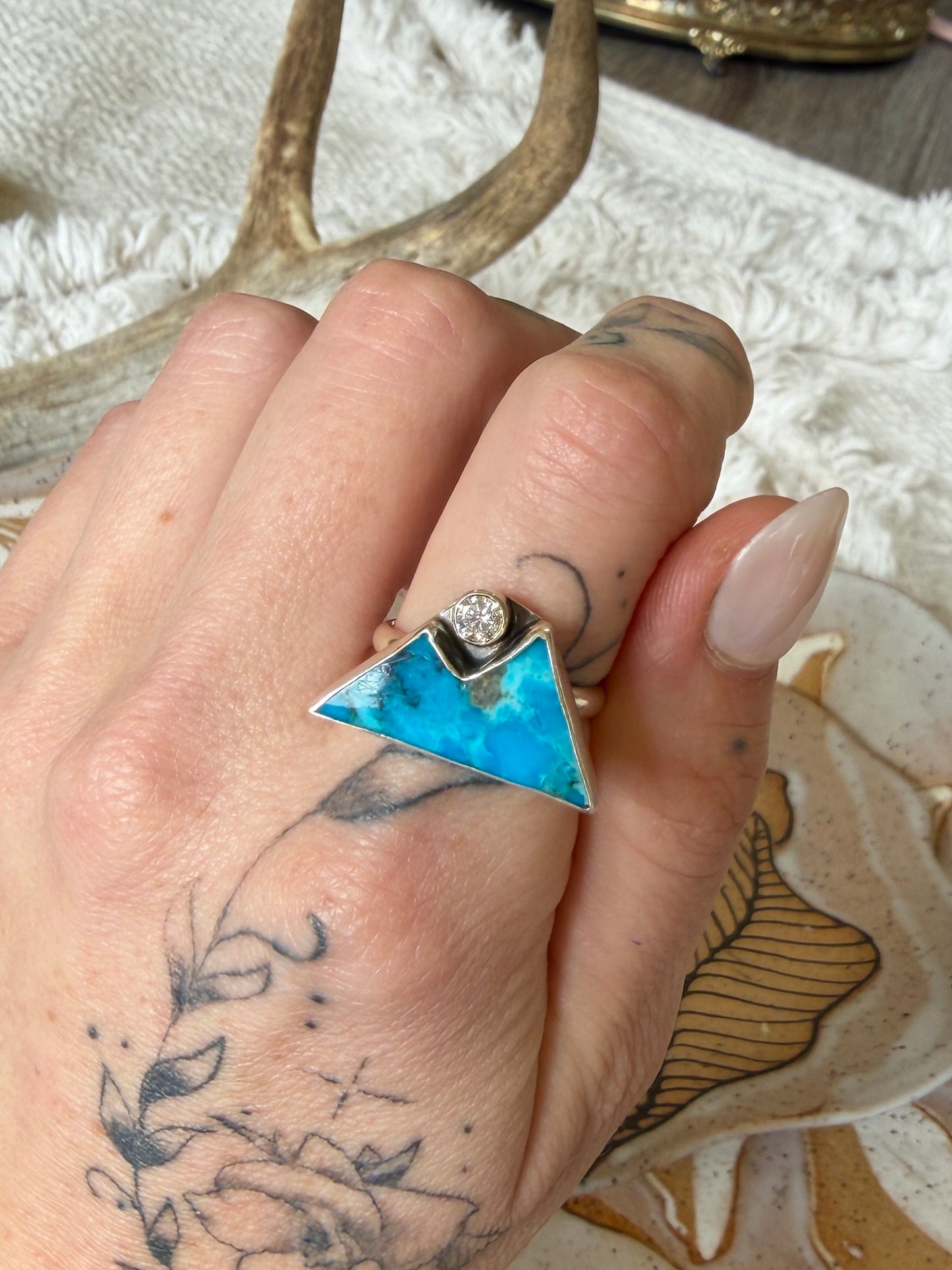 Size 7.75 Kingman Mountain