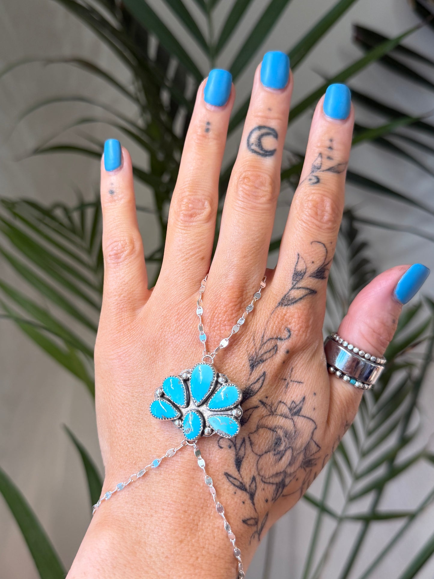 Coastal hand chain