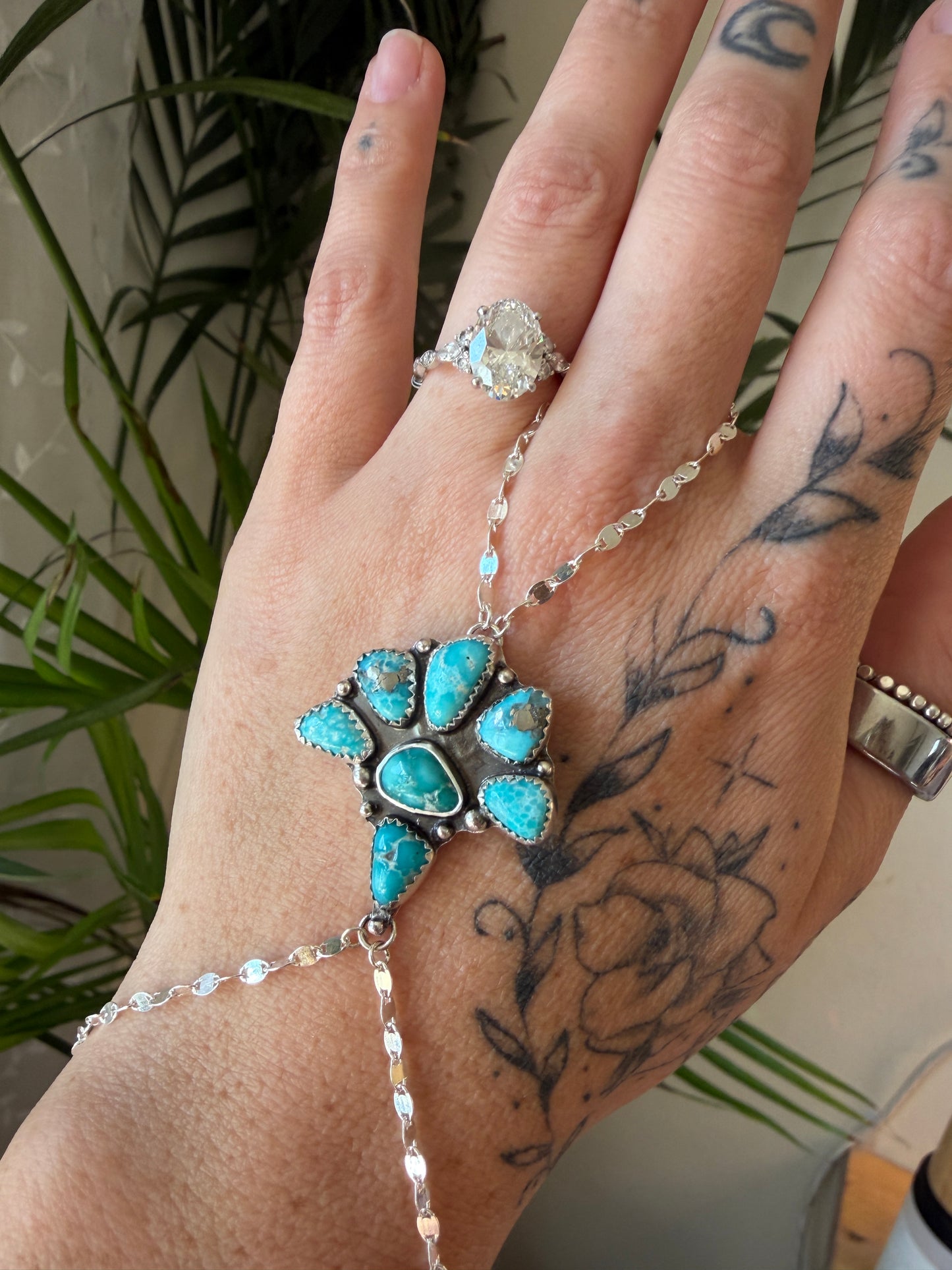 White water turquoise handchain