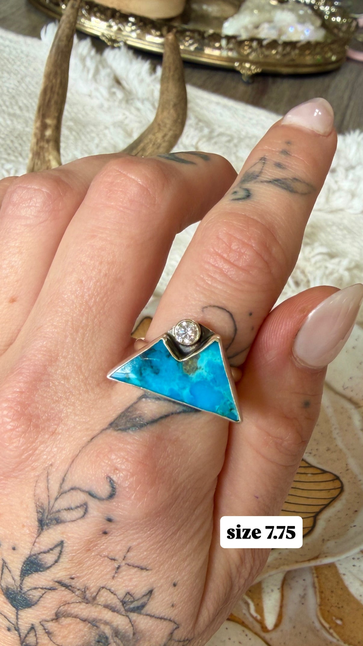 Size 7.75 Kingman Mountain