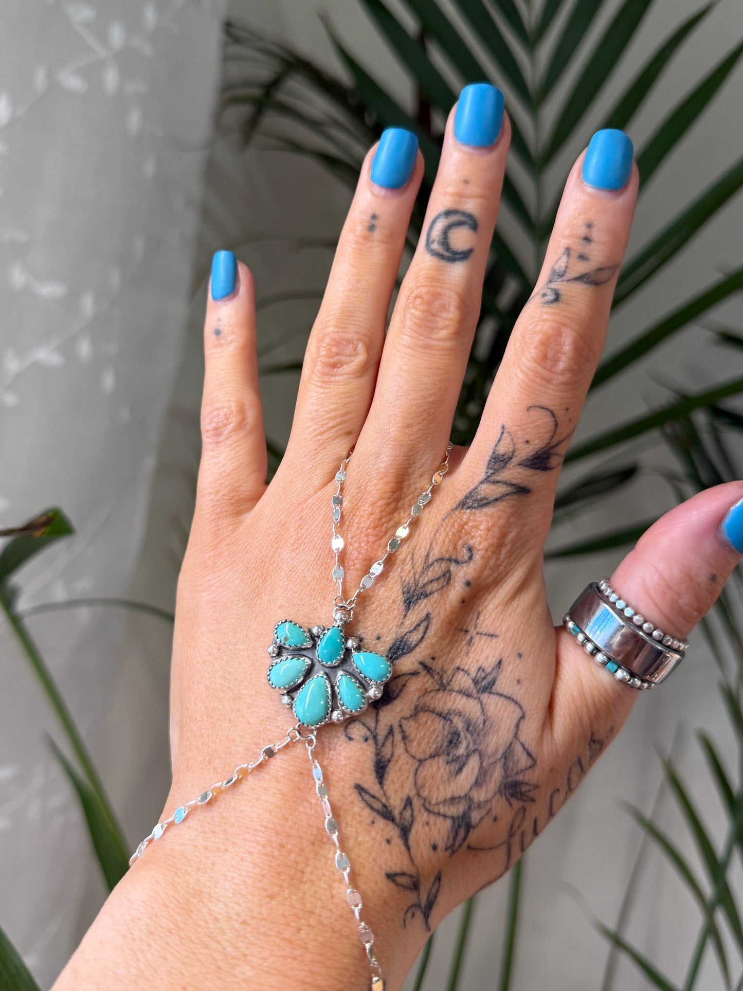 Coastal hand chain