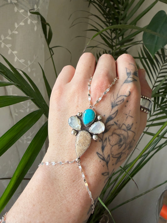Coastal Handchain